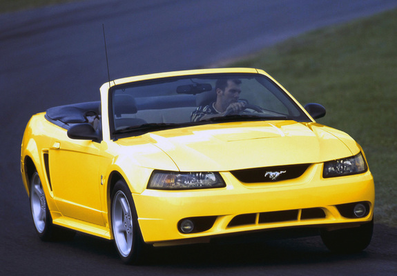 Photos of Mustang SVT Cobra Convertible 1999–2002