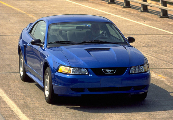 Pictures of Mustang GT Coupe 1998–2004