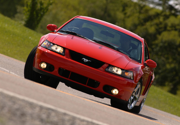 Pictures of Mustang SVT Cobra Coupe 2002–04
