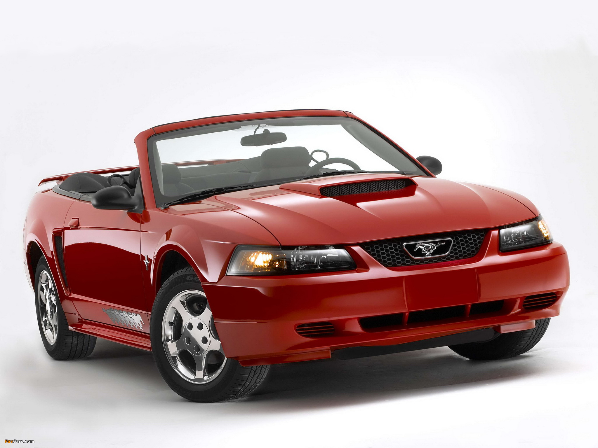 Mustang GT Convertible 1999–2004 wallpapers (2048 x 1536)