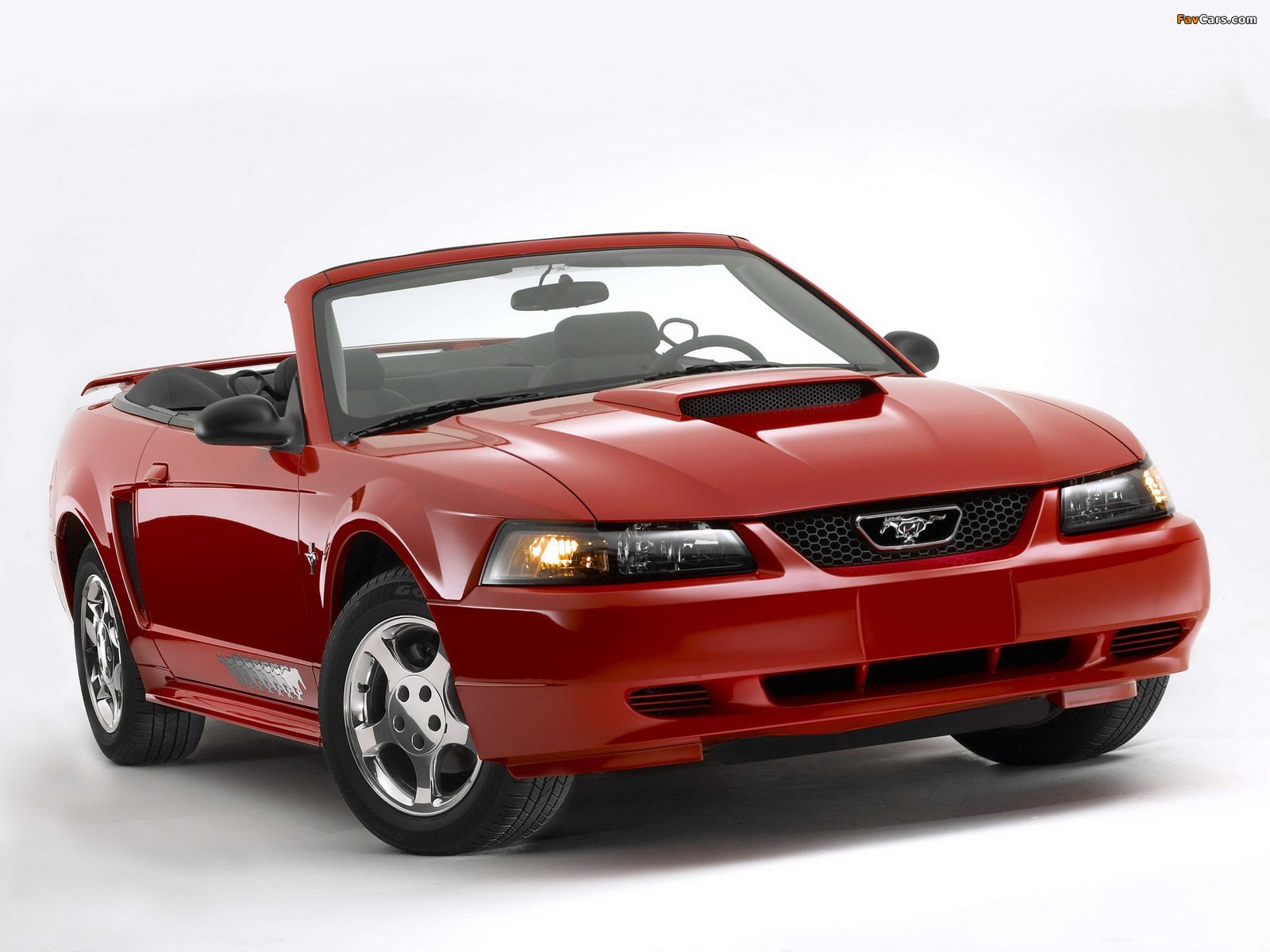 Mustang GT Convertible 1999–2004 wallpapers (1600 x 1200)