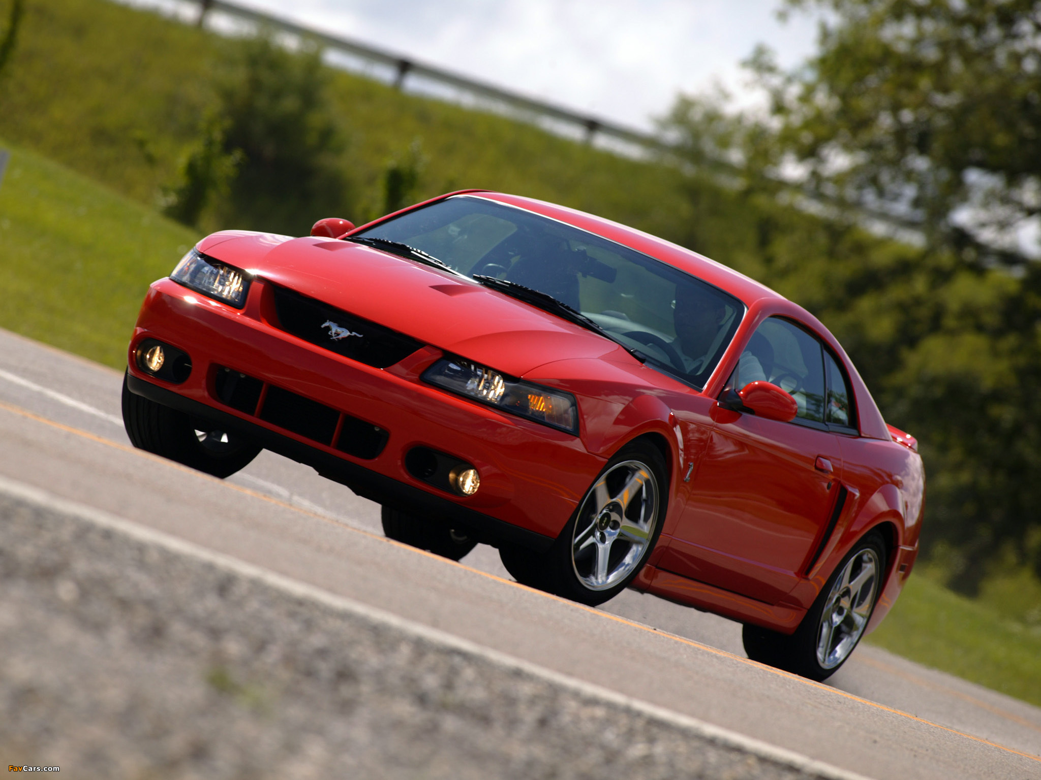 Mustang SVT Cobra Coupe 2002–04 wallpapers (2048 x 1536)