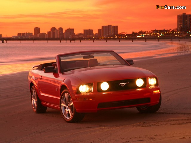Images of Mustang GT Convertible 2005–08 (640 x 480)