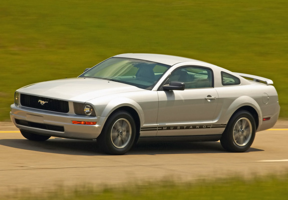 Mustang Coupe 2005–08 images