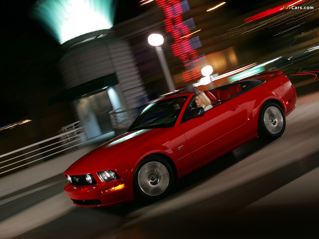 Mustang GT Convertible 2005–08 photos (1024 x 768)