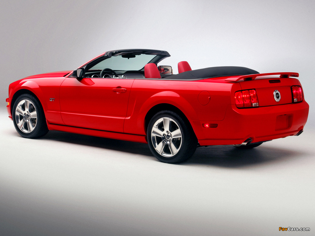 Mustang GT Convertible 2005–08 wallpapers (1024 x 768)