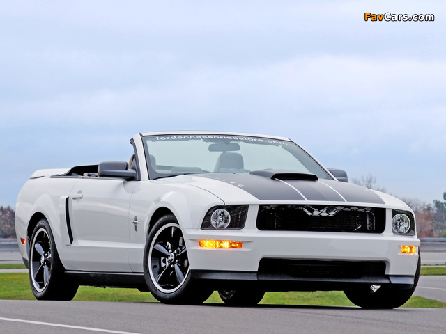 Ford Project Mustang GT Convertible 2006 images (640 x 480)