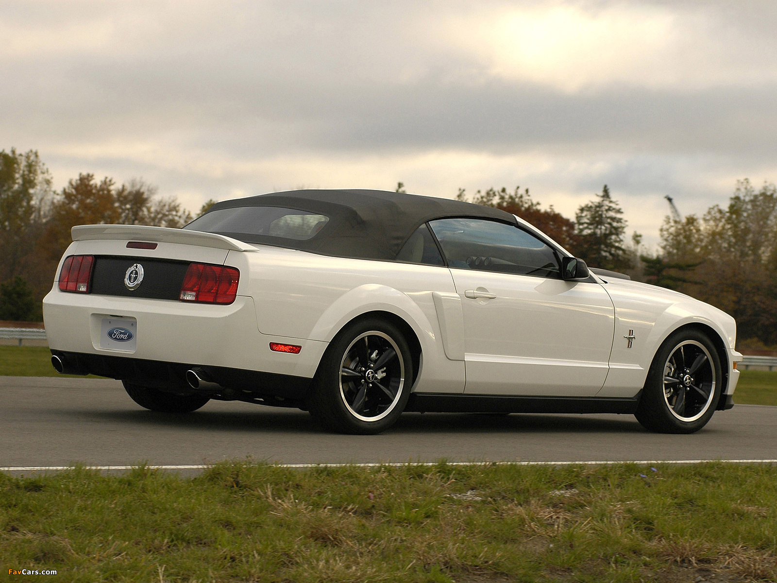 Ford Project Mustang GT Convertible 2006 images (1600 x 1200)