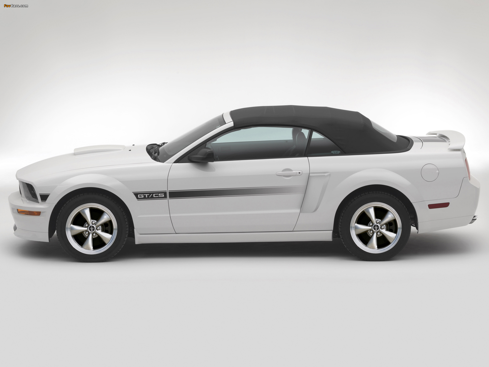 Mustang GT California Special 2007 wallpapers (2048 x 1536)