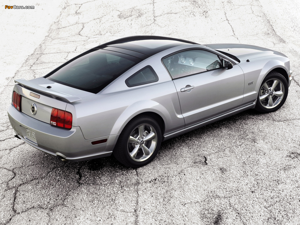 Mustang GT Glass Roof 2009 wallpapers (1024 x 768)