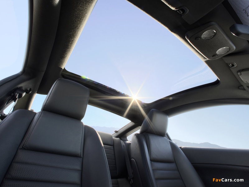 Mustang GT Glass Roof 2009 wallpapers (800 x 600)