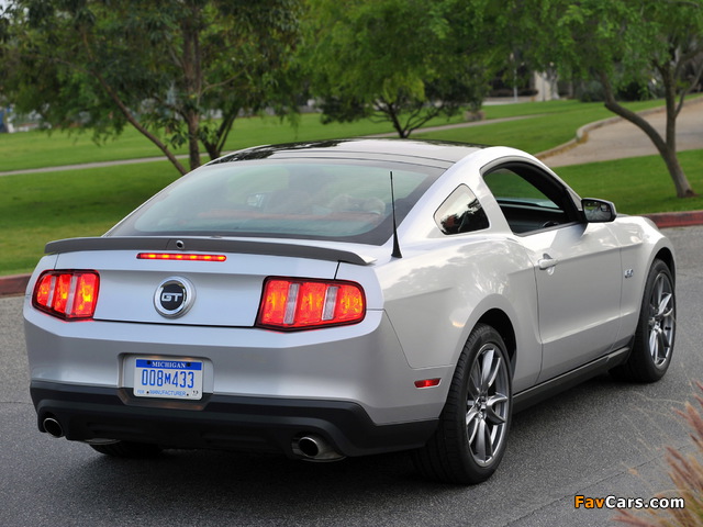 Mustang 5.0 GT 2010–12 wallpapers (640 x 480)