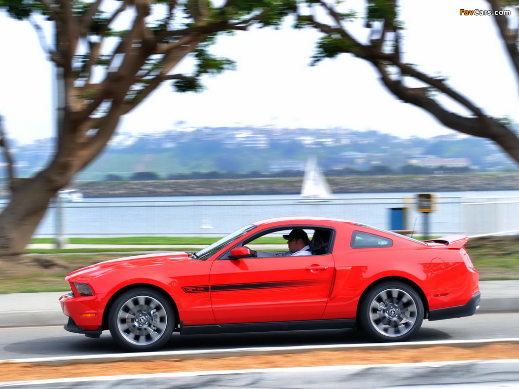 Mustang 5.0 GT California Special Package 2011–12 wallpapers (1024 x 768)