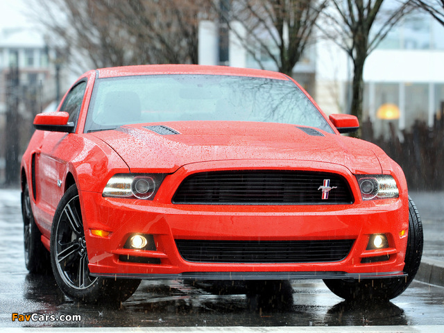 Mustang 5.0 GT California Special Package 2012 pictures (640 x 480)