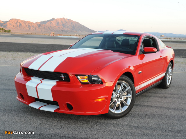 Photos of Shelby GTS 2011 (640 x 480)