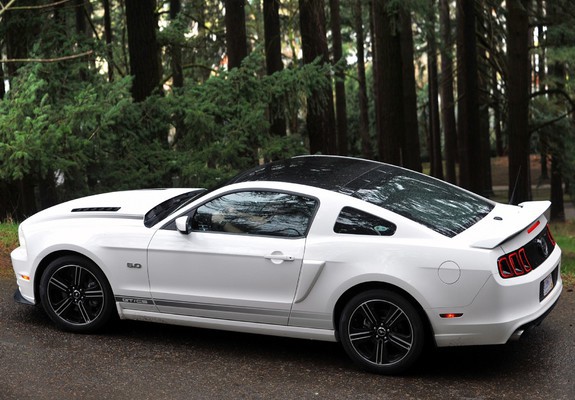 Photos of Mustang 5.0 GT California Special Package 2012