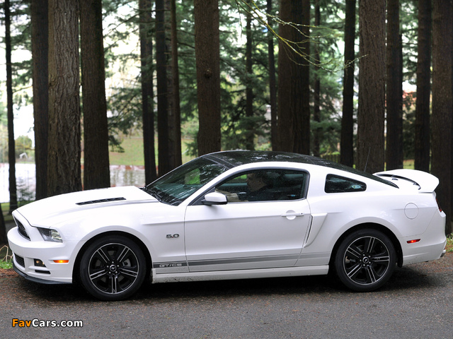 Photos of Mustang 5.0 GT California Special Package 2012 (640 x 480)