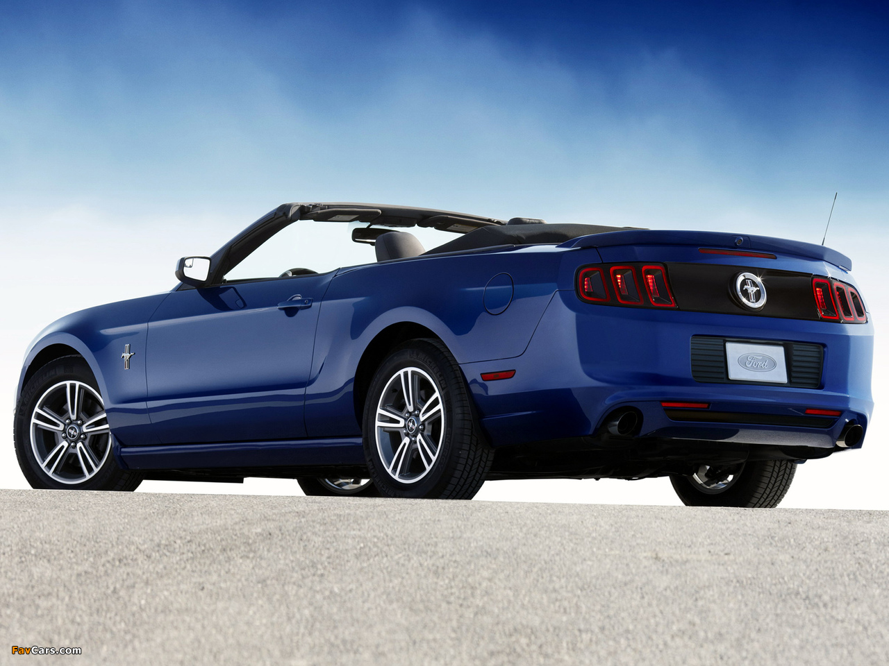 Photos of Mustang V6 Convertible 2012 (1280 x 960)