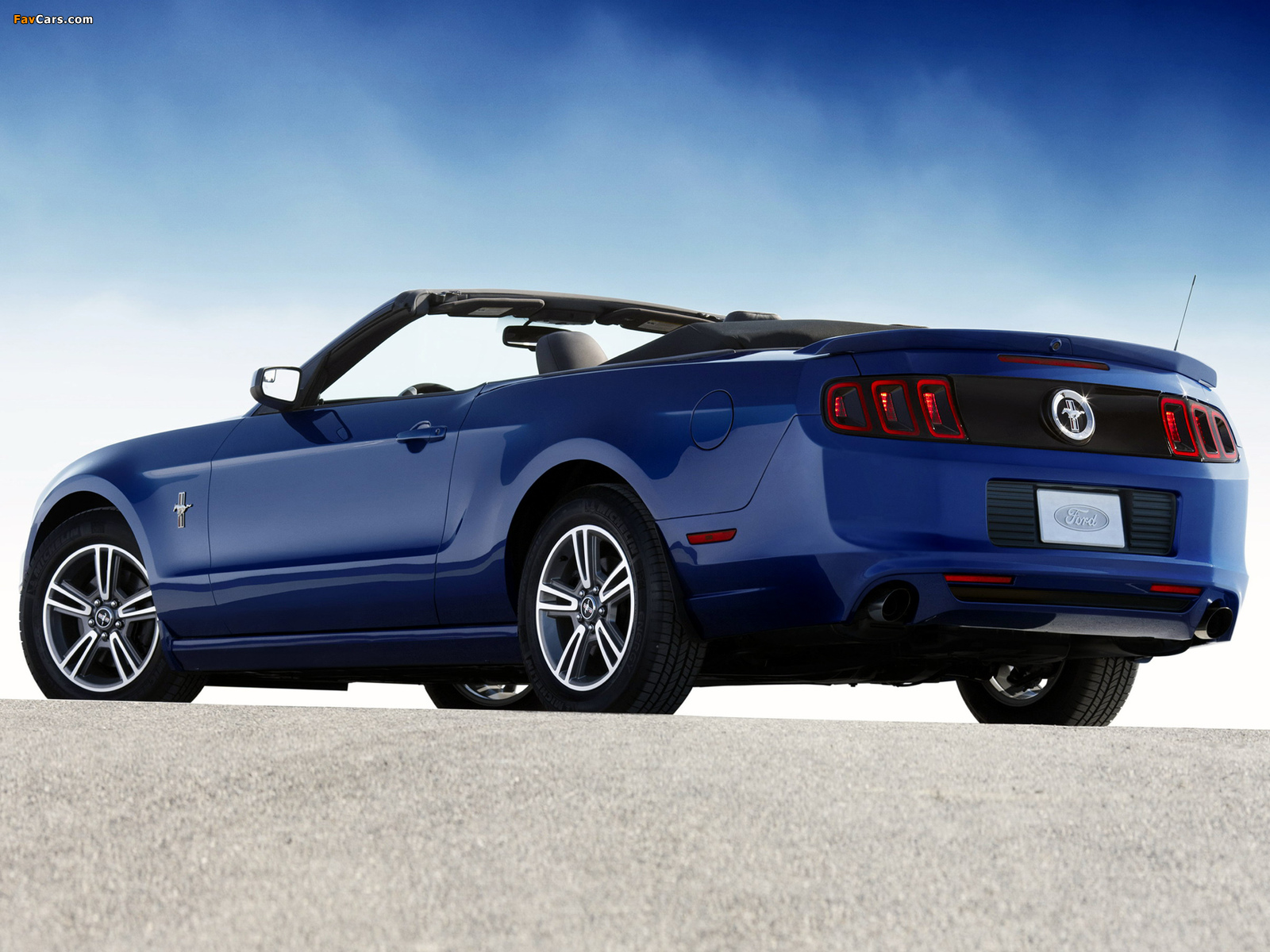 Photos of Mustang V6 Convertible 2012 (1600 x 1200)