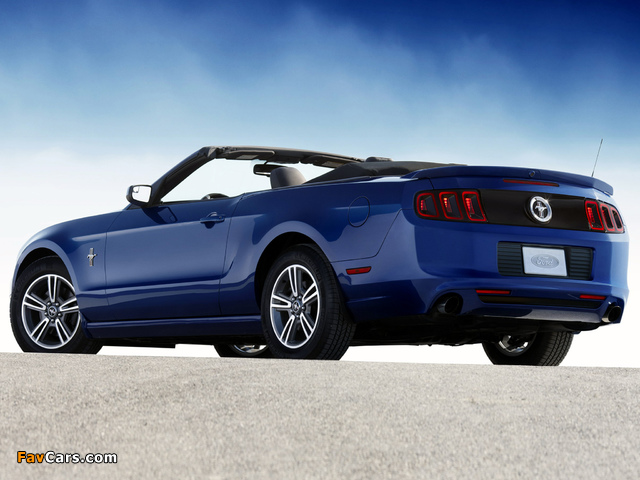 Photos of Mustang V6 Convertible 2012 (640 x 480)