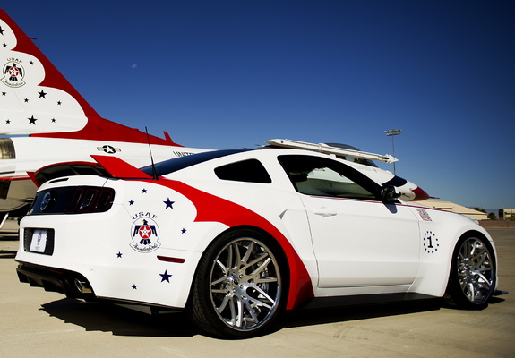 Photos of Mustang GT U.S. Air Force Thunderbirds Edition 2013