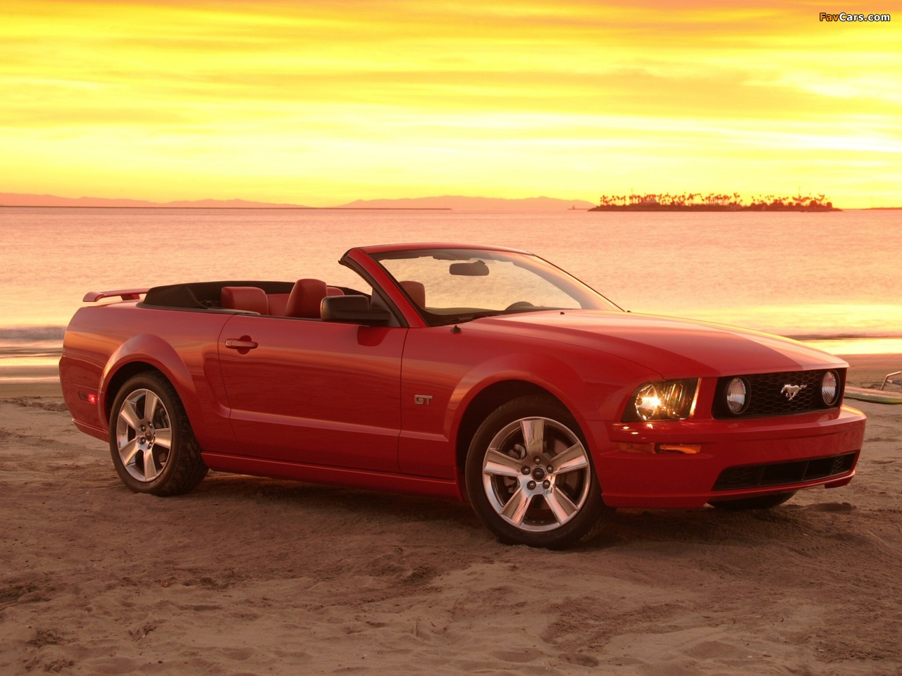 Pictures of Mustang GT Convertible 2005–08 (1280 x 960)