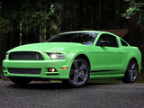 Pictures of Mustang V6 2012