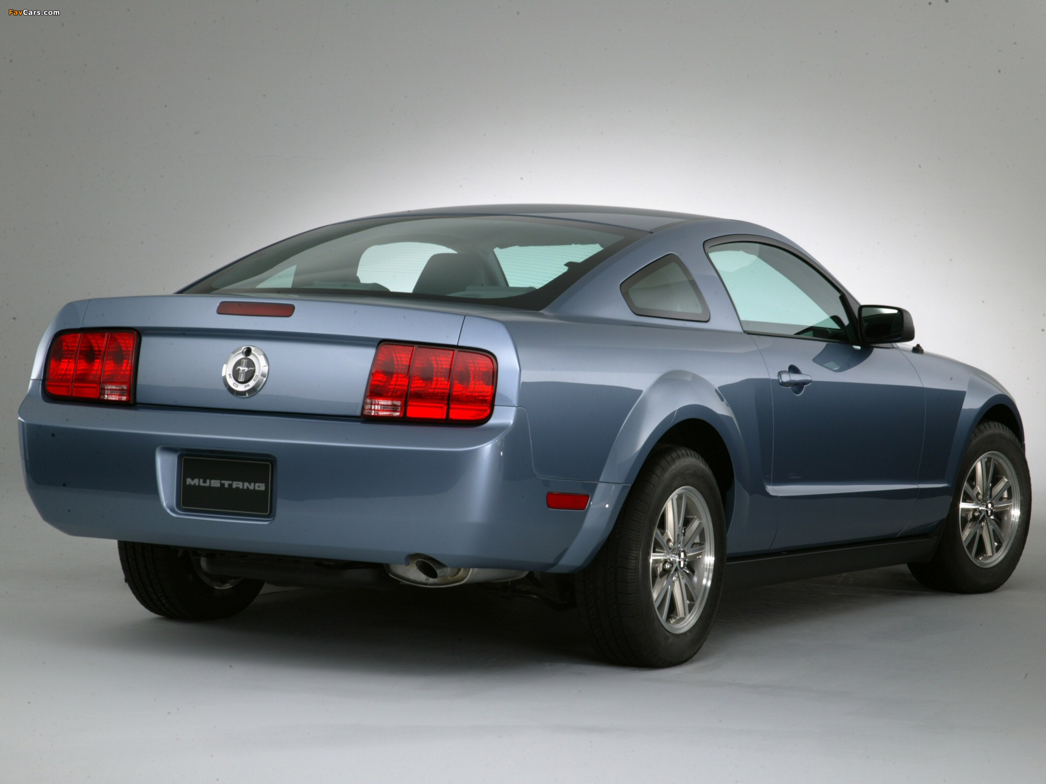 Mustang Coupe 2005–08 wallpapers (2048 x 1536)