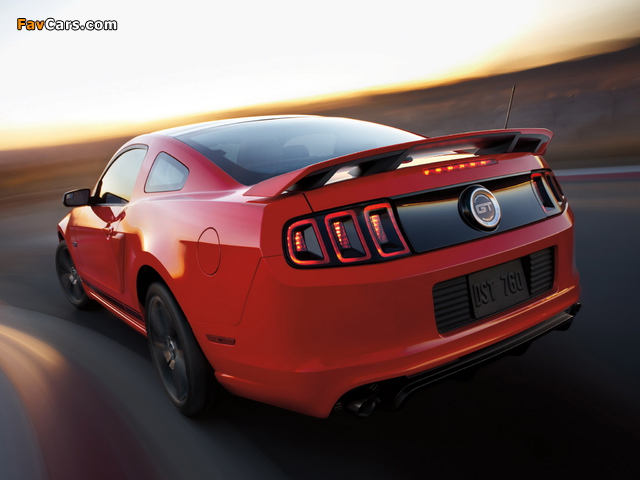 Mustang 5.0 GT California Special Package 2012 wallpapers (640 x 480)