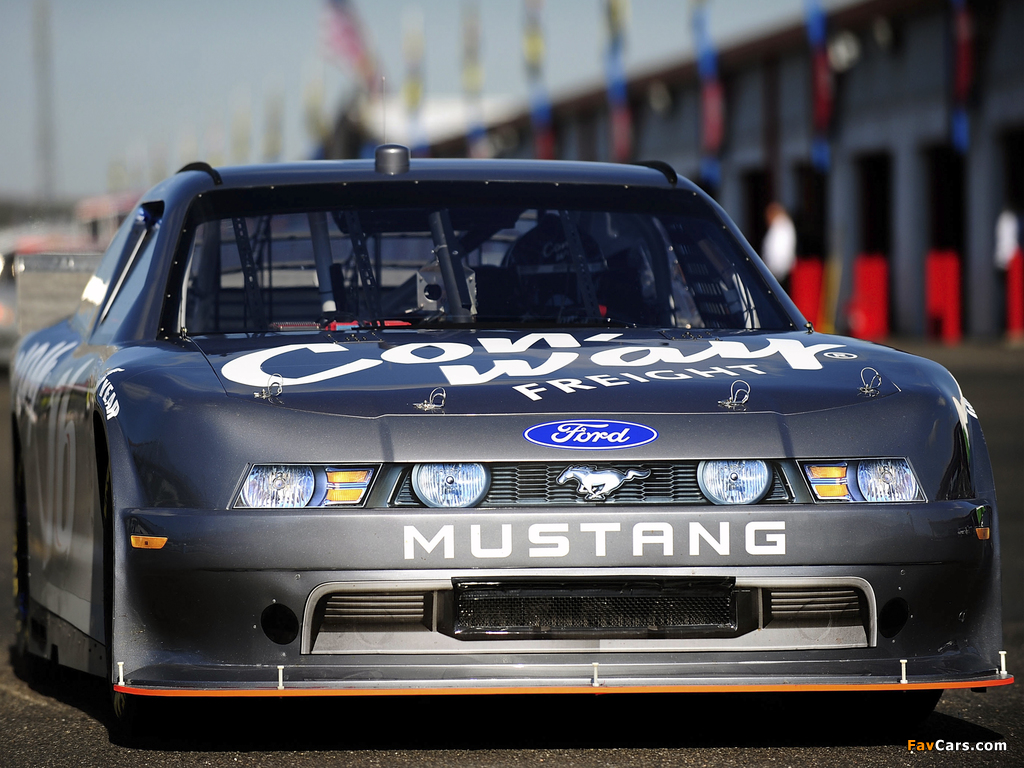 Images of Mustang NASCAR Nationwide Series Race Car 2010 (1024 x 768)