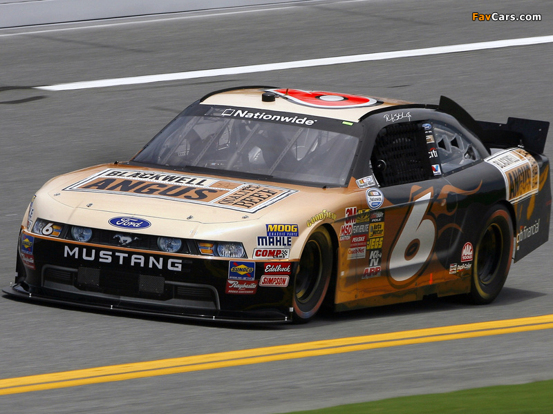 Mustang NASCAR Nationwide Series Race Car 2010 pictures (800 x 600)