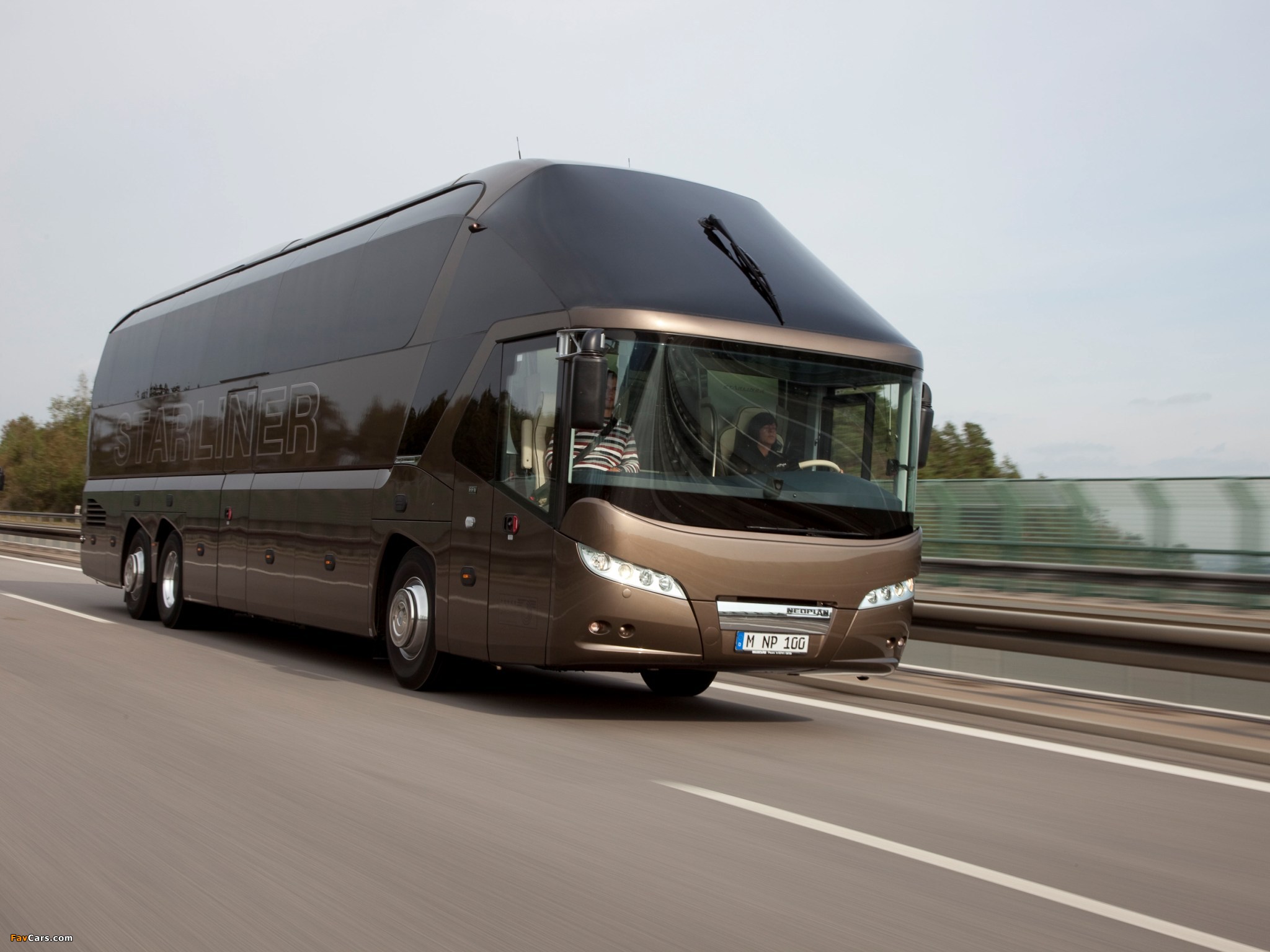 Pictures of Neoplan Starliner SHD L 2009 (2048 x 1536)