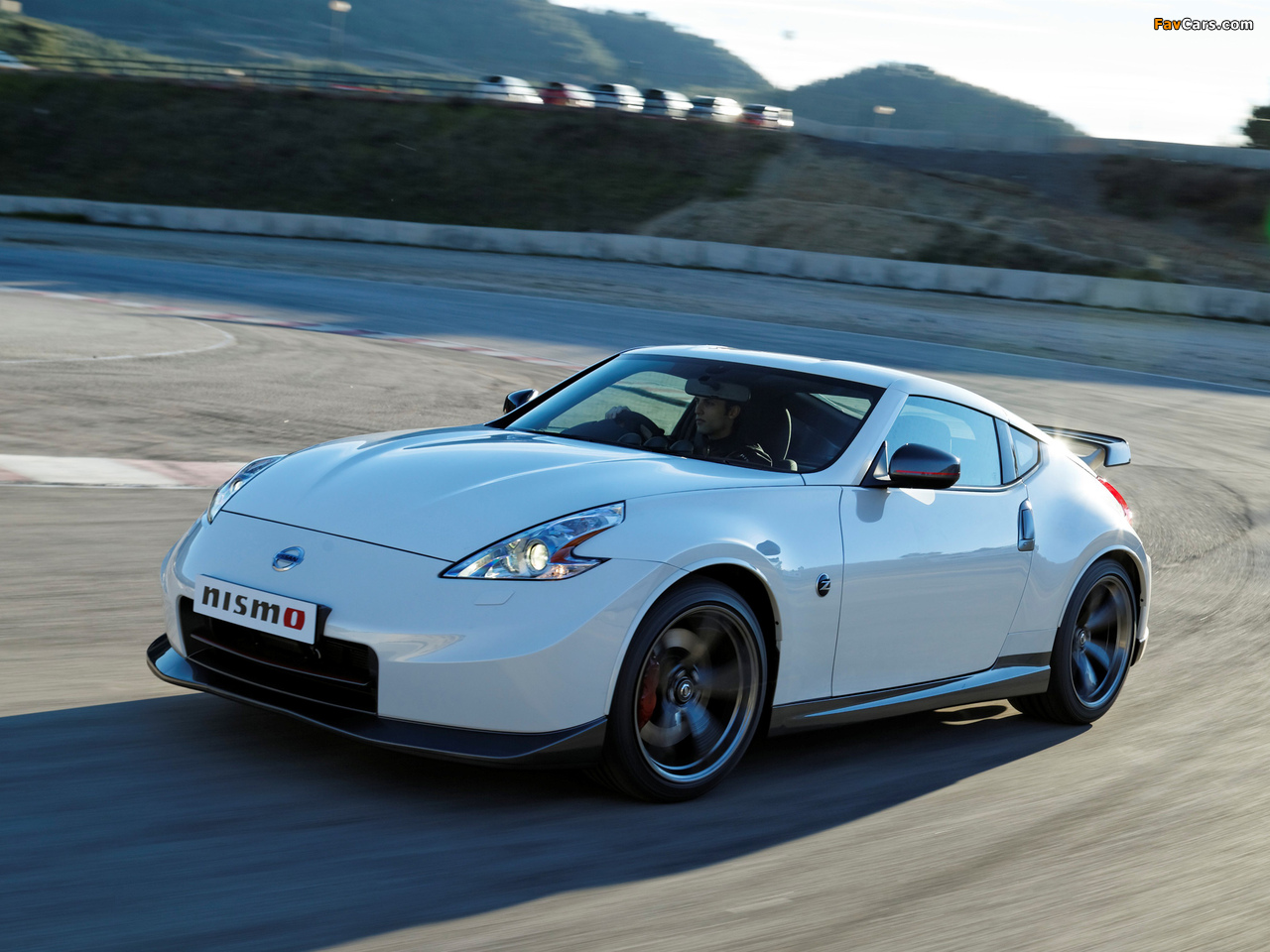 Images of Nismo Nissan 370Z UK-spec 2013 (1280 x 960)