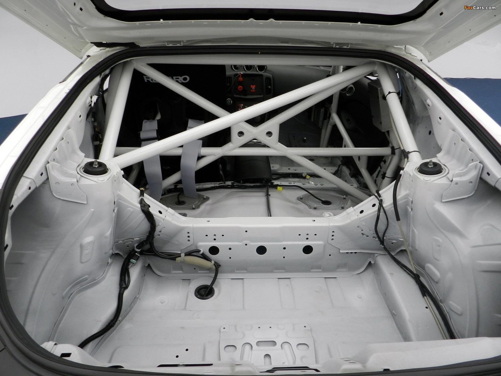 Nissan 370Z Nismo RC Race Car 2011–12 images (1600 x 1200)