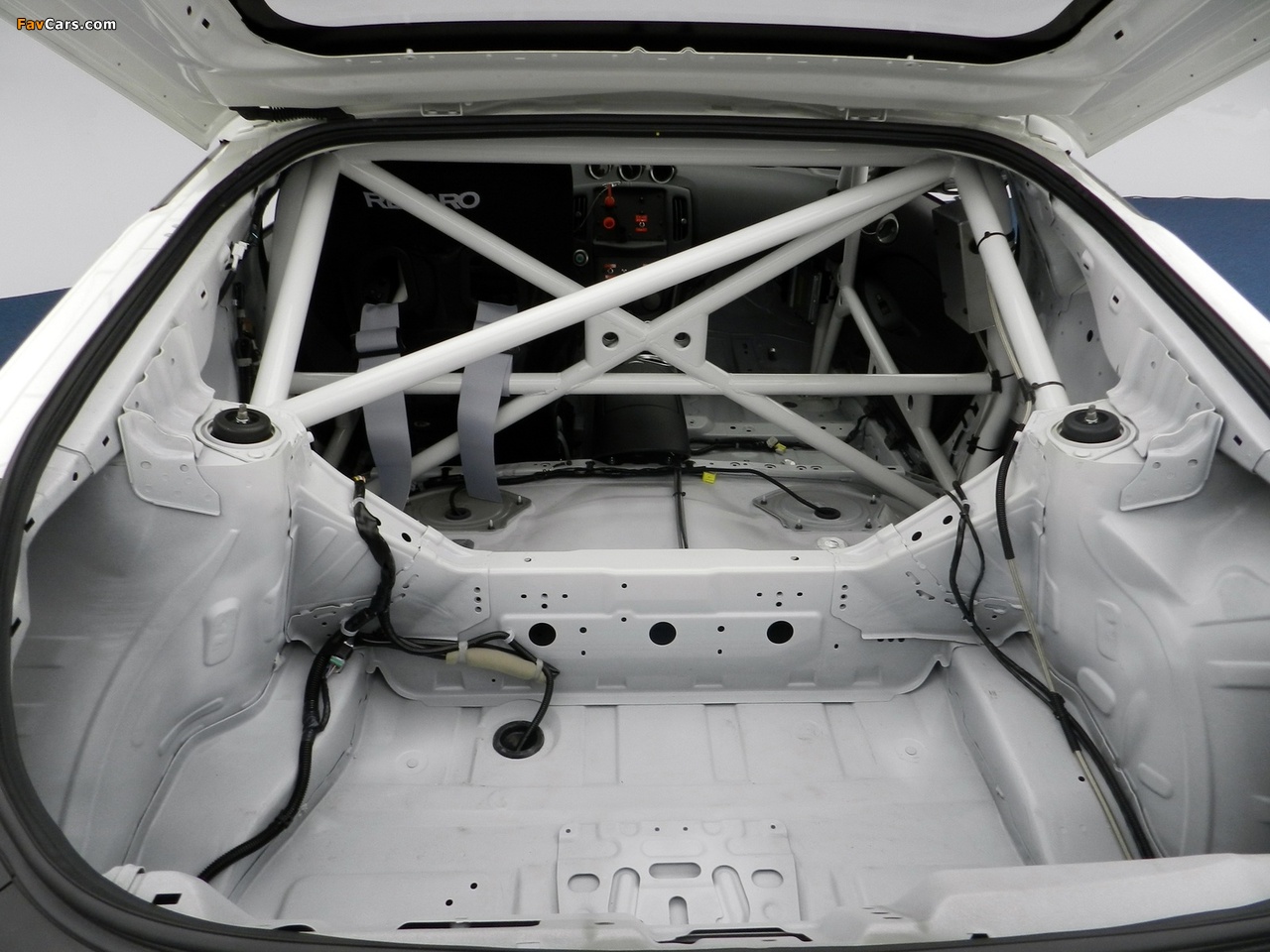 Nissan 370Z Nismo RC Race Car 2011–12 images (1280 x 960)