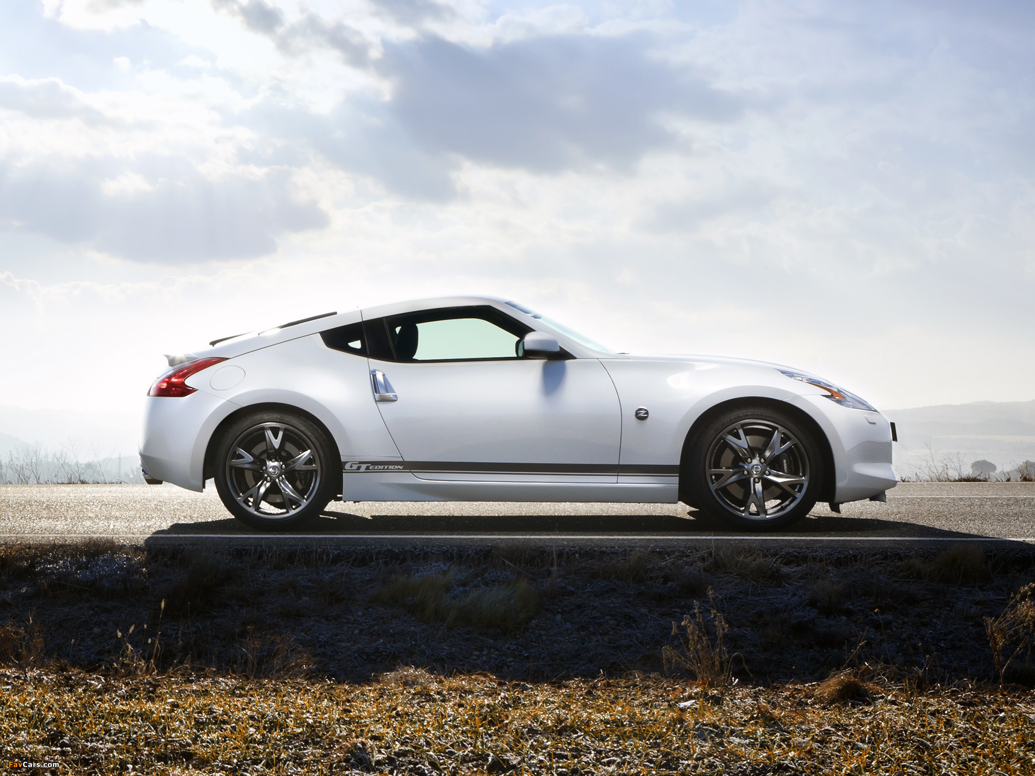 Nissan 370Z GT Edition 2011–12 photos (2048 x 1536)