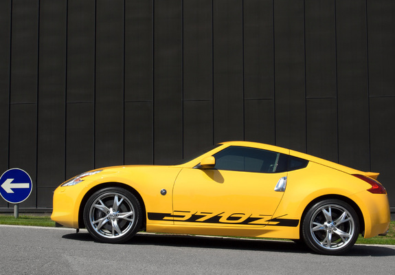 Pictures of Nissan 370Z Yellow 2009