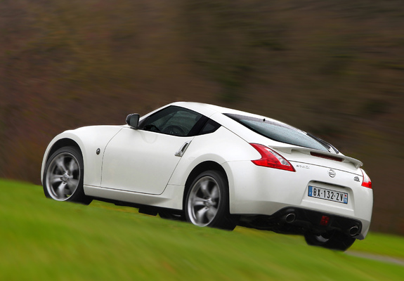 Pictures of Nissan 370Z Signatech 2012