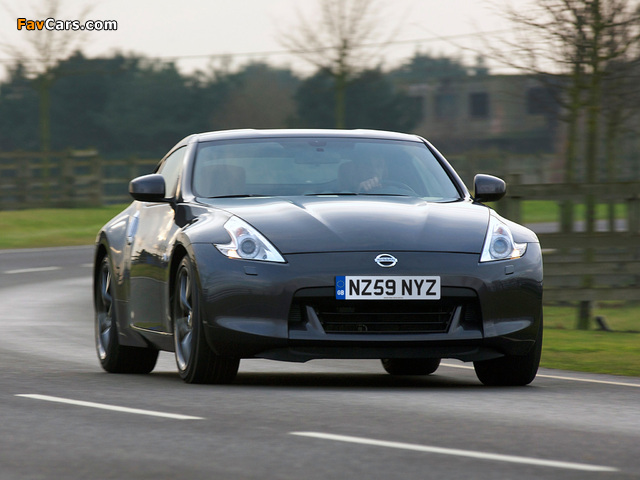 Nissan 370Z Black Edition 2010 wallpapers (640 x 480)