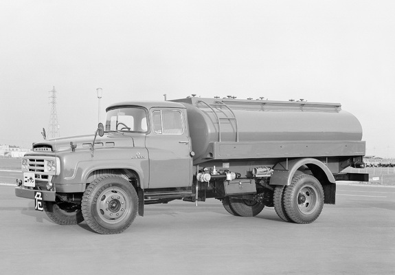 Nissan 680 Tanker 1959–69 photos