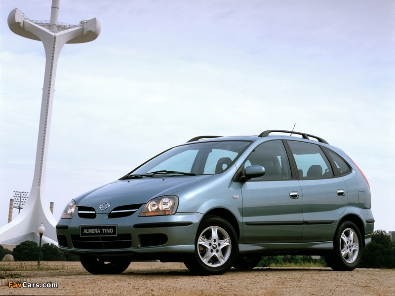 Pictures of Nissan Almera Tino (V10) 2000–06 (800 x 600)