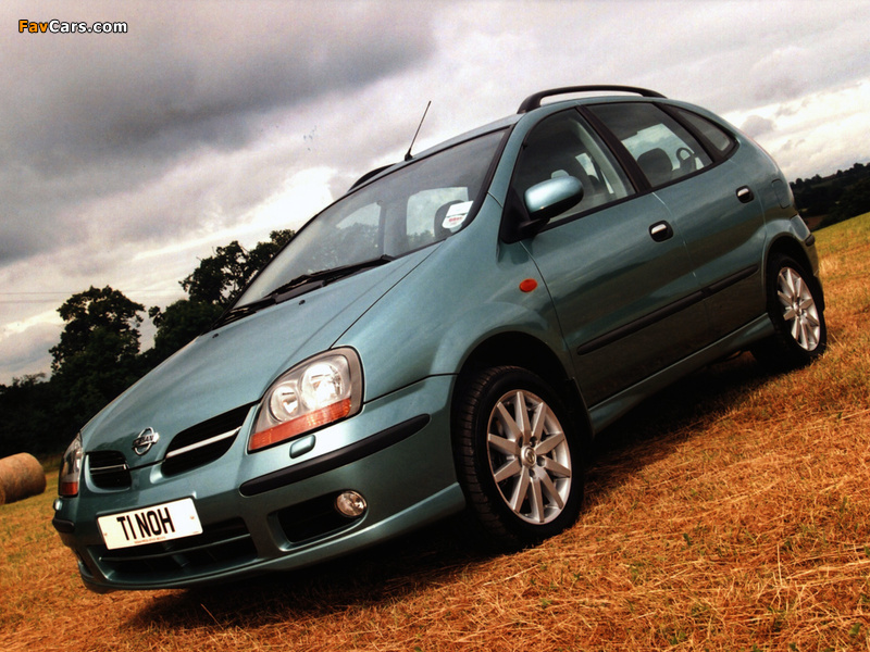 Pictures of Nissan Almera Tino UK-spec (V10) 2000–06 (800 x 600)