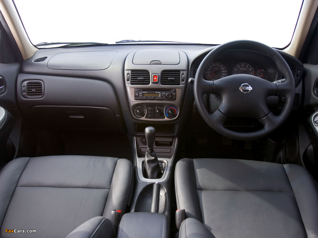 Images of Nissan Almera Sedan ZA-spec (N16) 2003–06 (1024 x 768)