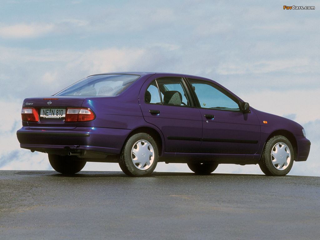 Photos of Nissan Almera Sedan (N15) 1998–2000 (1024 x 768)