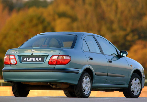 Photos of Nissan Almera Sedan ZA-spec (N16) 2000–03