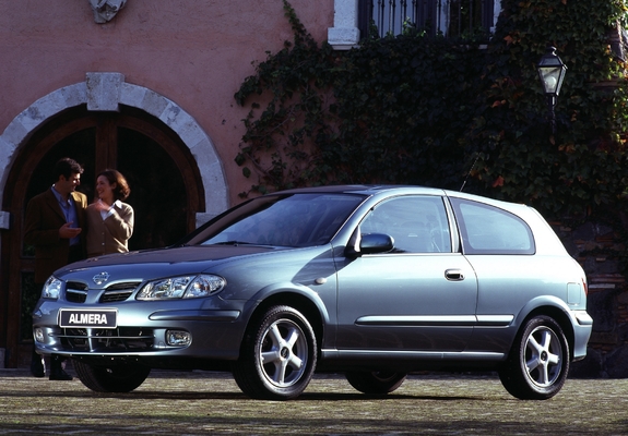 Pictures of Nissan Almera 3-door (N16) 2000–03