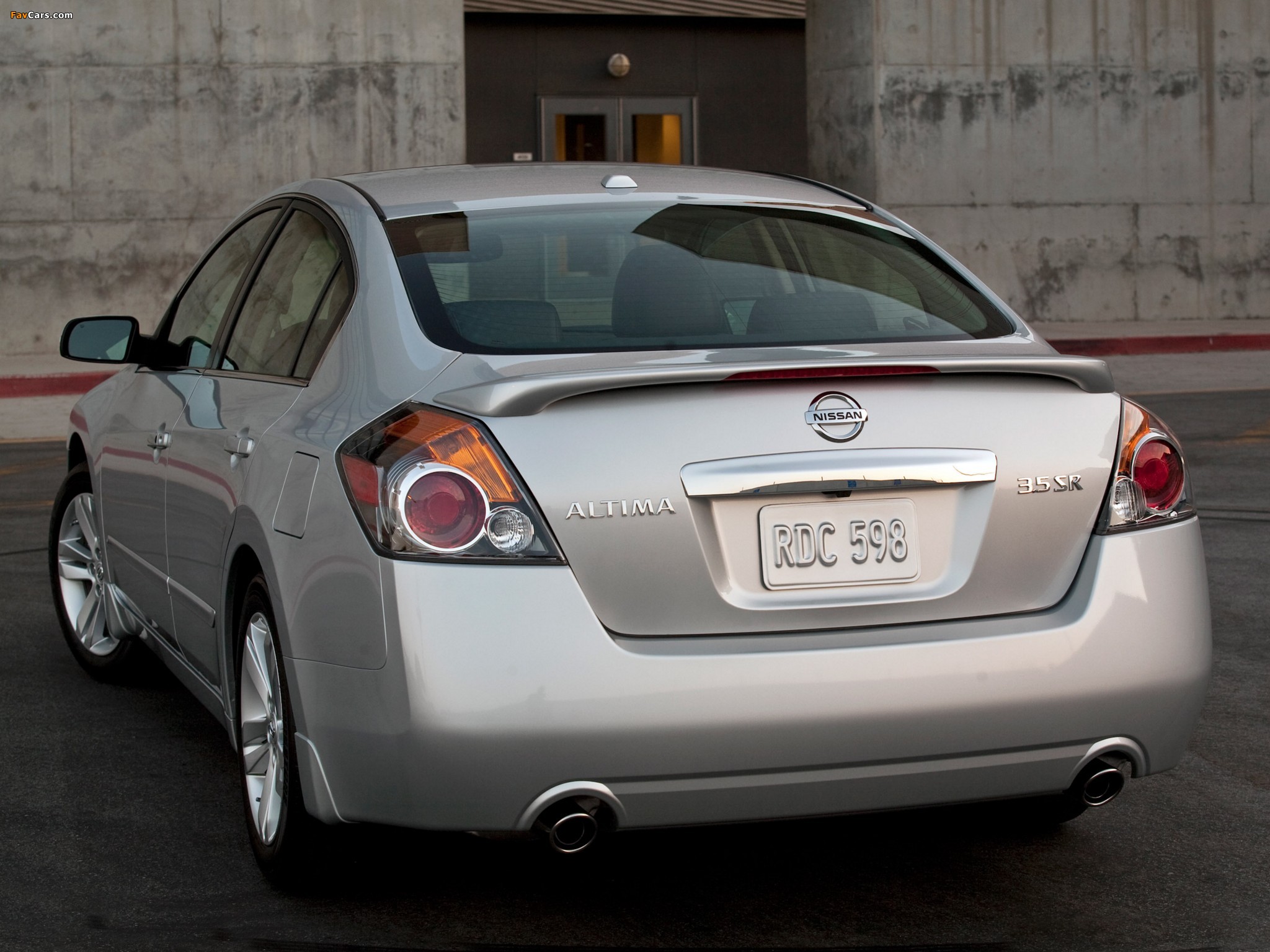 Nissan Altima (L32) 2009–12 images (2048 x 1536)