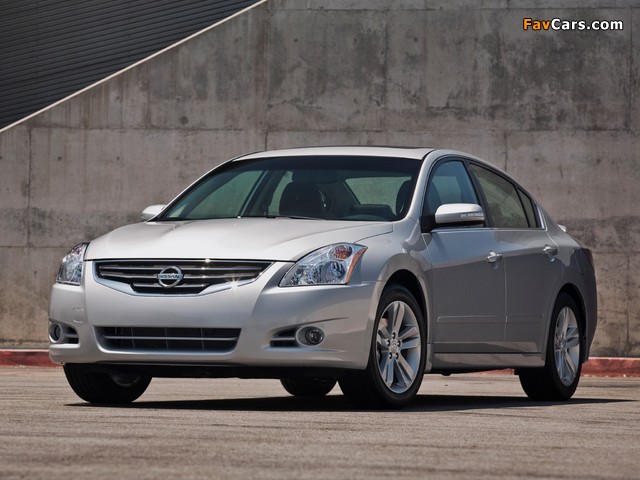 Photos of Nissan Altima (L32) 2009–12 (640 x 480)