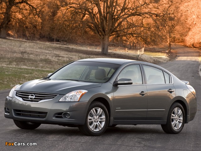 Photos of Nissan Altima Hybrid (L32) 2010–12 (640 x 480)