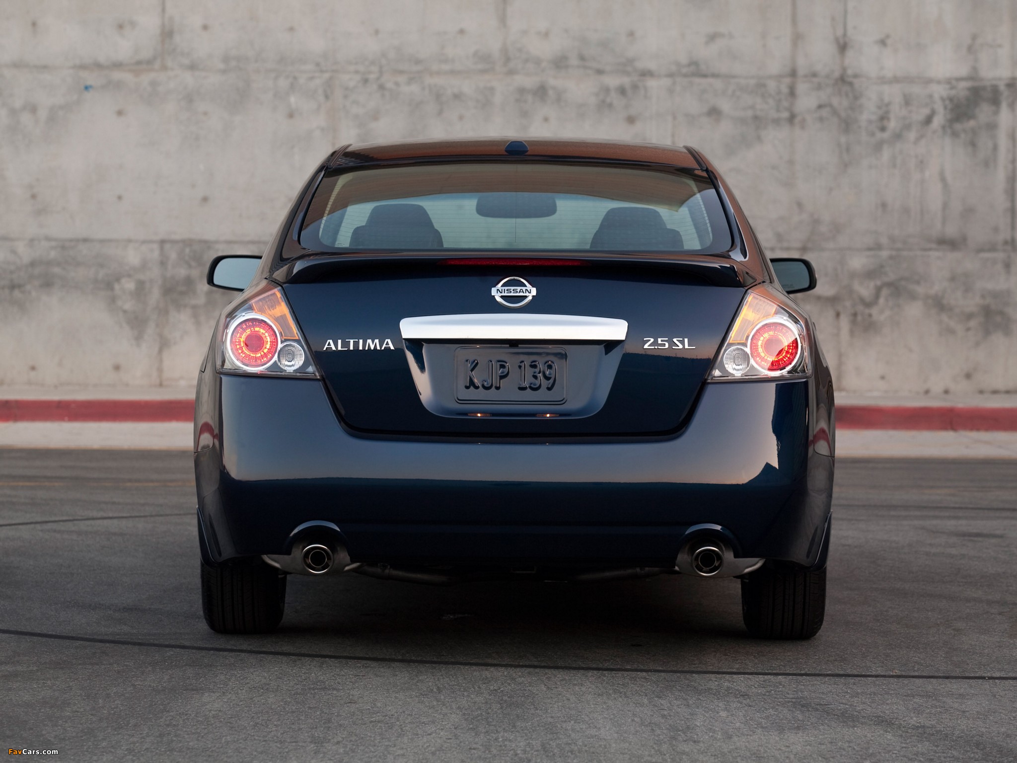 Pictures of Nissan Altima (L32) 2009–12 (2048 x 1536)